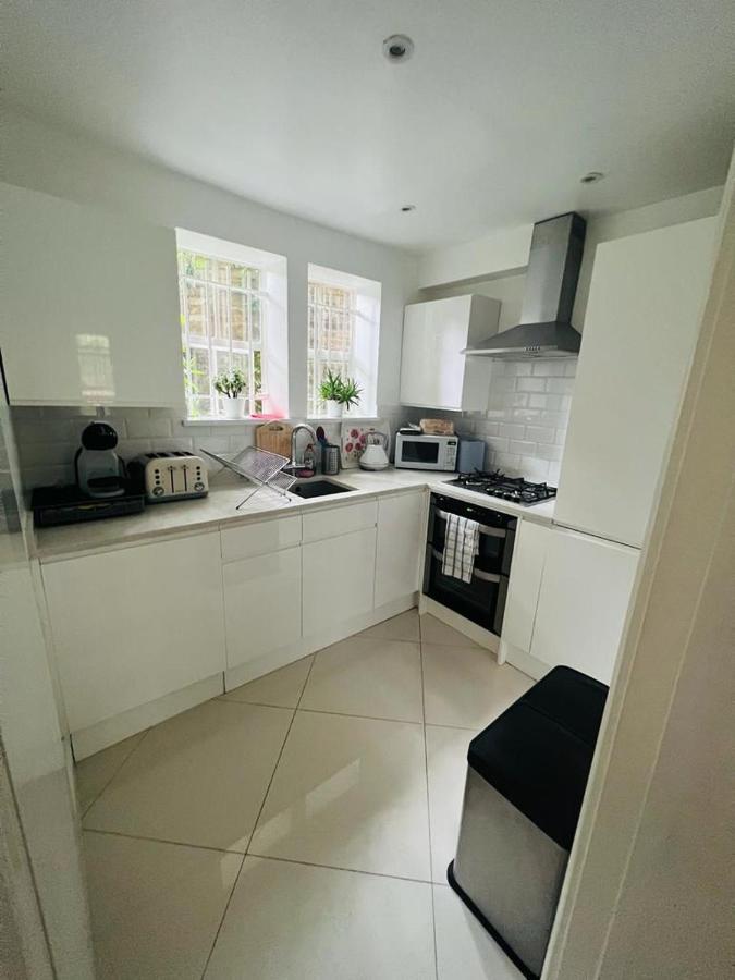 2 Bedroom Apartment close to Camden Town Londen Buitenkant foto