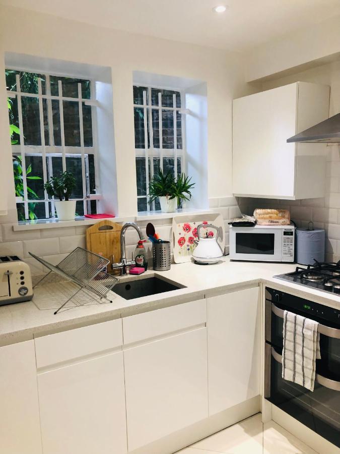 2 Bedroom Apartment close to Camden Town Londen Buitenkant foto