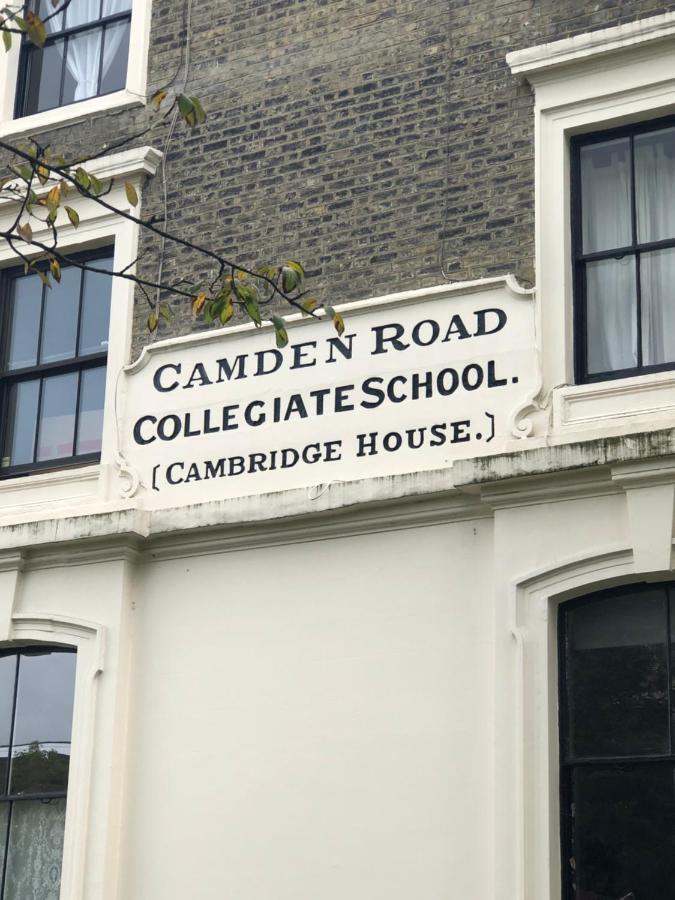 2 Bedroom Apartment close to Camden Town Londen Buitenkant foto